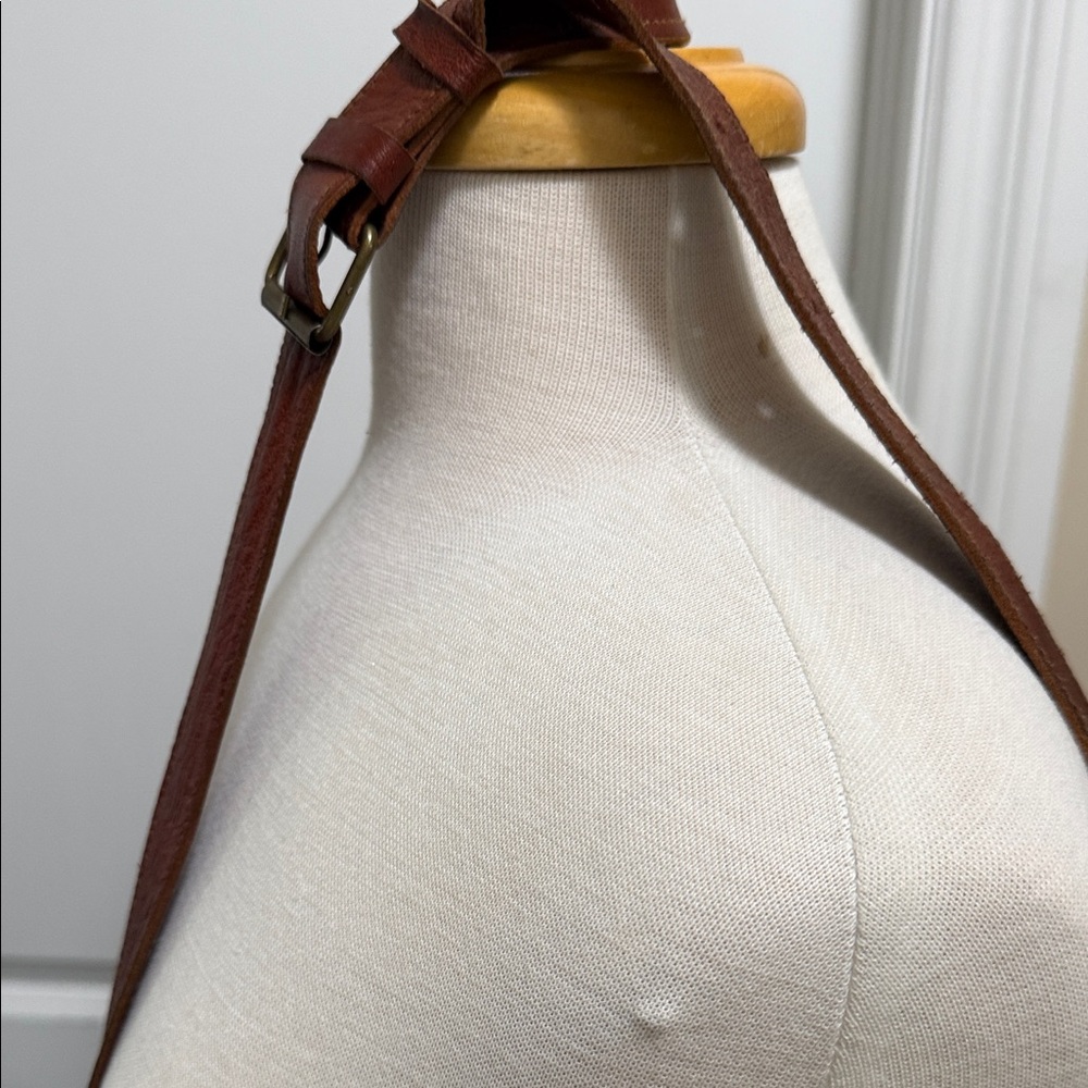 Men's Brown Leather Messenger Bag - Adjustable Crossbody Satchel - Picture 2 of 14